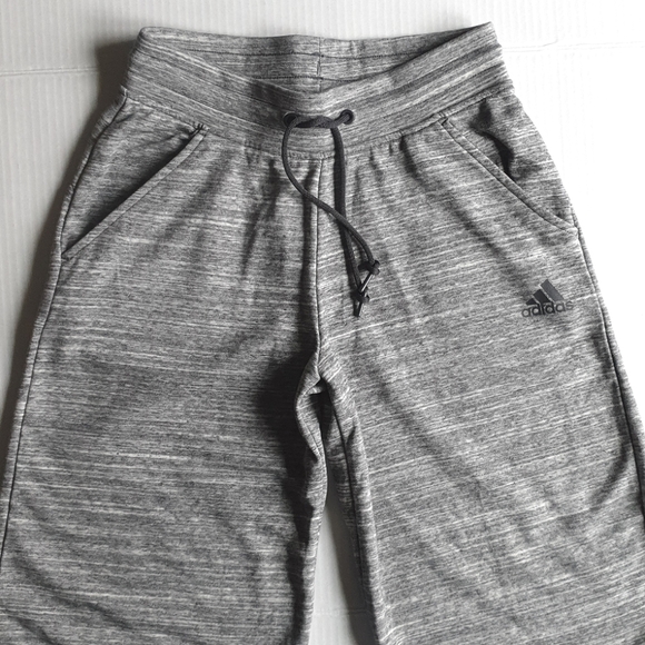 Adidas Women's Sport 2 Street French Terry Wide Culottes in a 2-Tone Grey XS - Picture 10 of 16